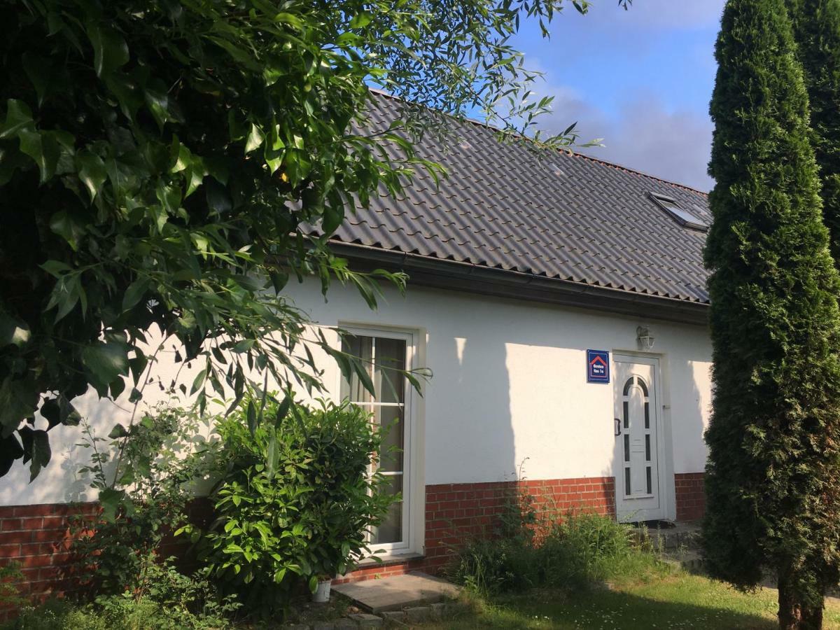 FeWo an der Warnow unweit der Ostsee Rostock Exterior foto